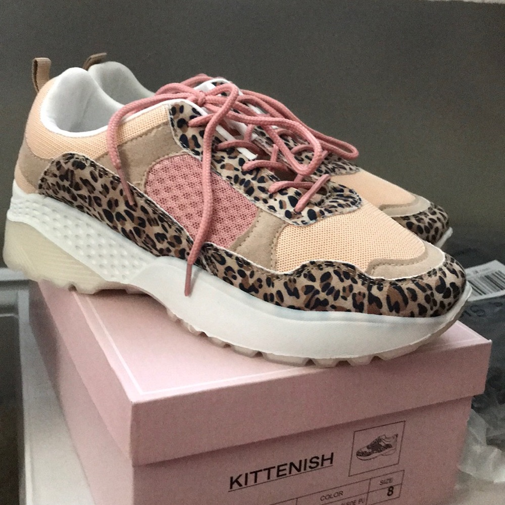 Kittenish cheetah girl sneakers